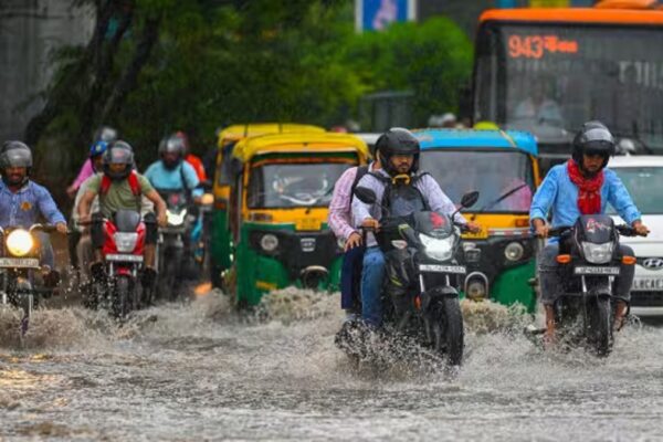 दिल्ली में दो दशक की रिकॉर्ड तोड़ बारिश